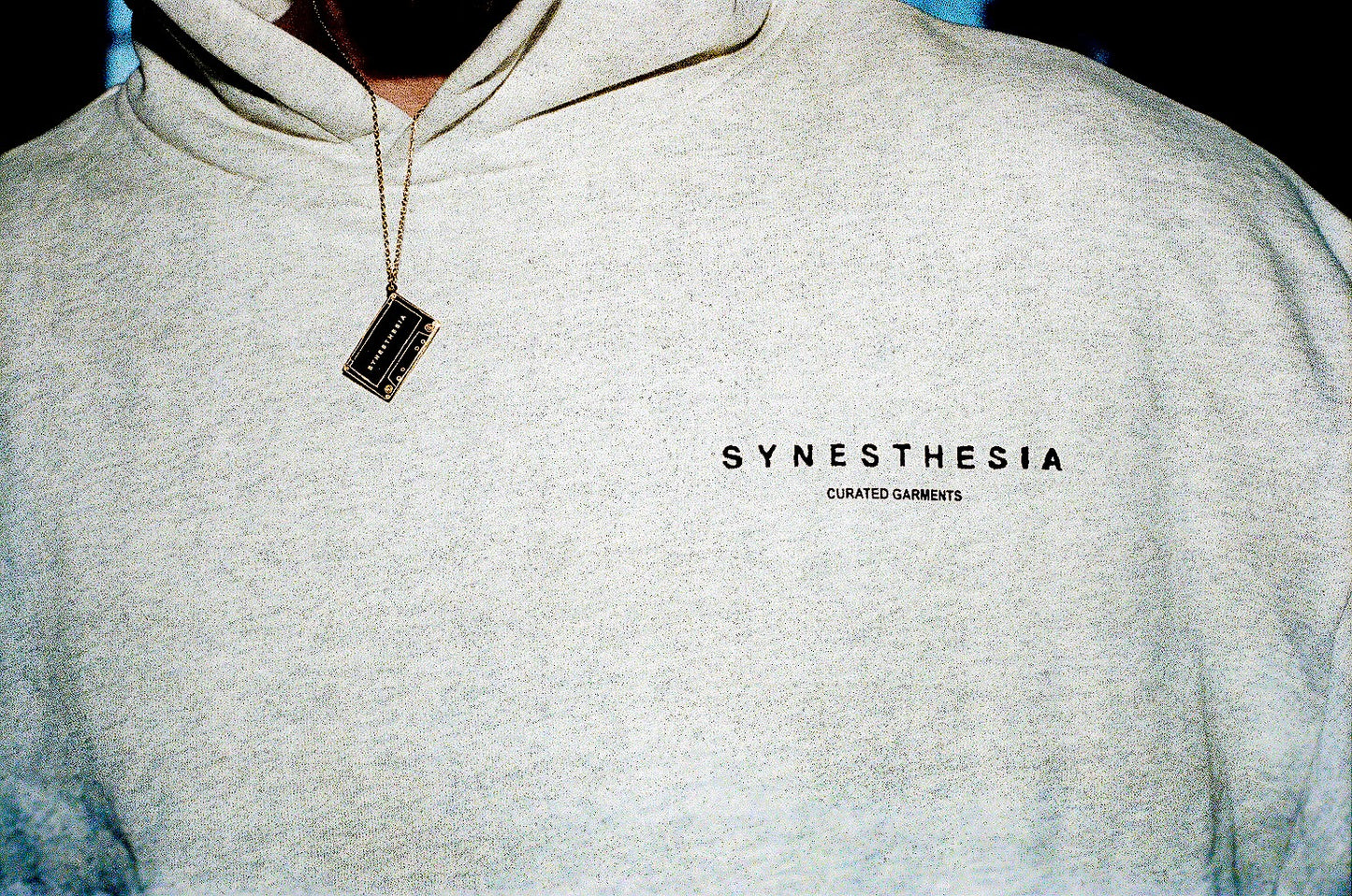 GRAFFITI LOGO HOODIE - GREY